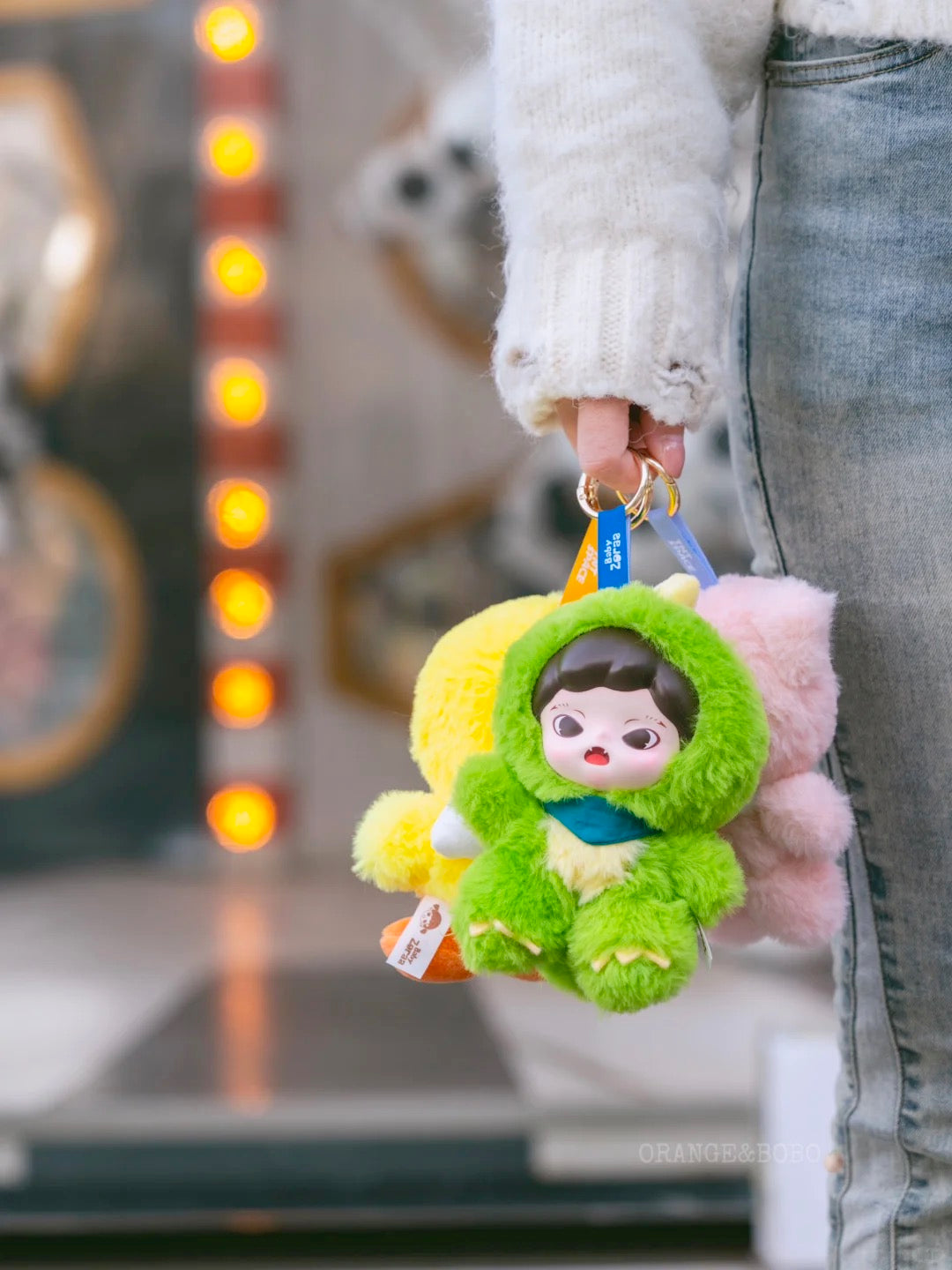 Zoraa fluffy cabin series viny plush doll