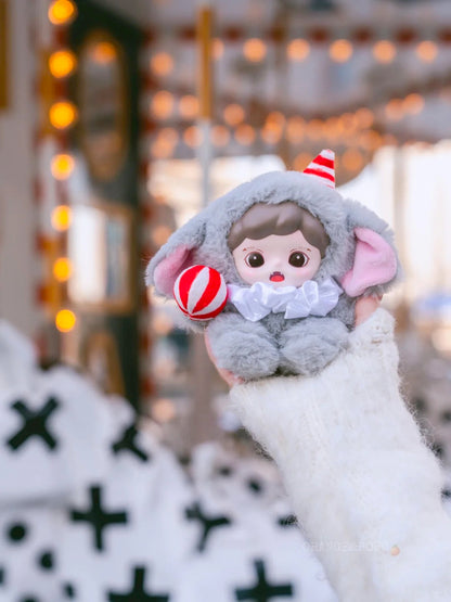 Zoraa fluffy cabin series viny plush doll