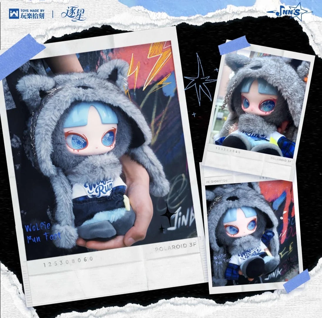 INN’S WOLFIE RUN FAST Series Hanging Card Figurine