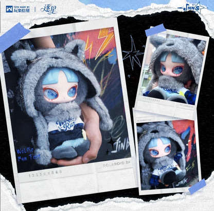 INN’S WOLFIE RUN FAST Series Hanging Card Figurine