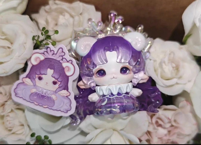 Mimia Crystal Palace PVC Figures