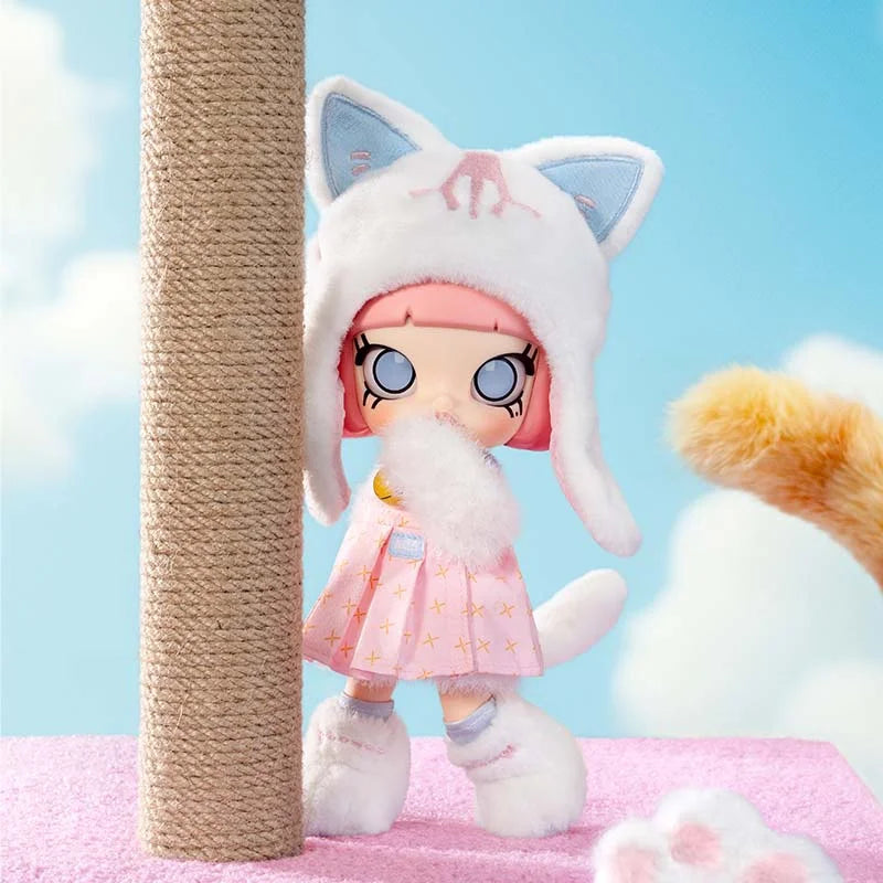 MOLLY Peekaboo 1/8 Action Figure