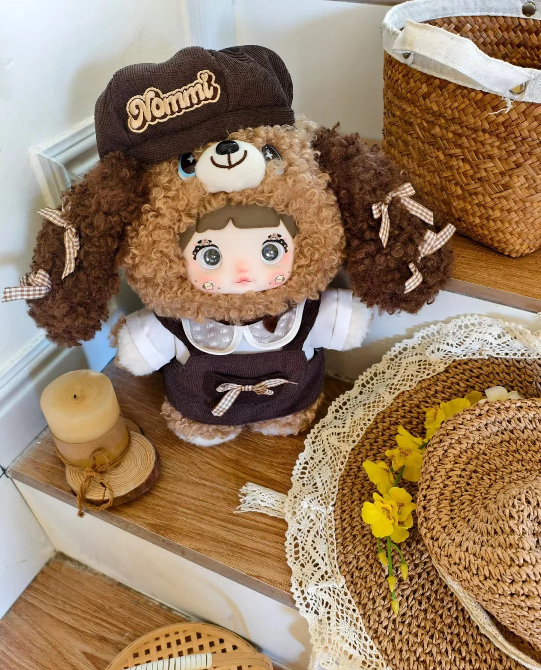 Nommi 400% Chocolate Puppy Hanging Card