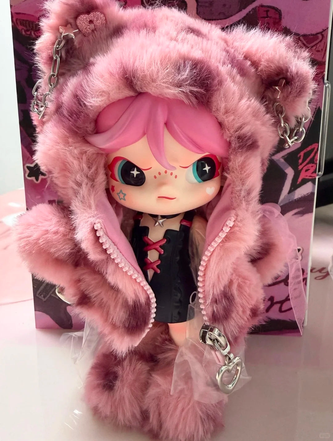 Dora Rebel Sweet Heart Series Hanging Card Figurine