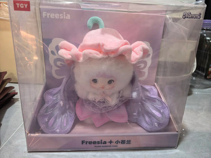 Nommi Freesia Hanging Card